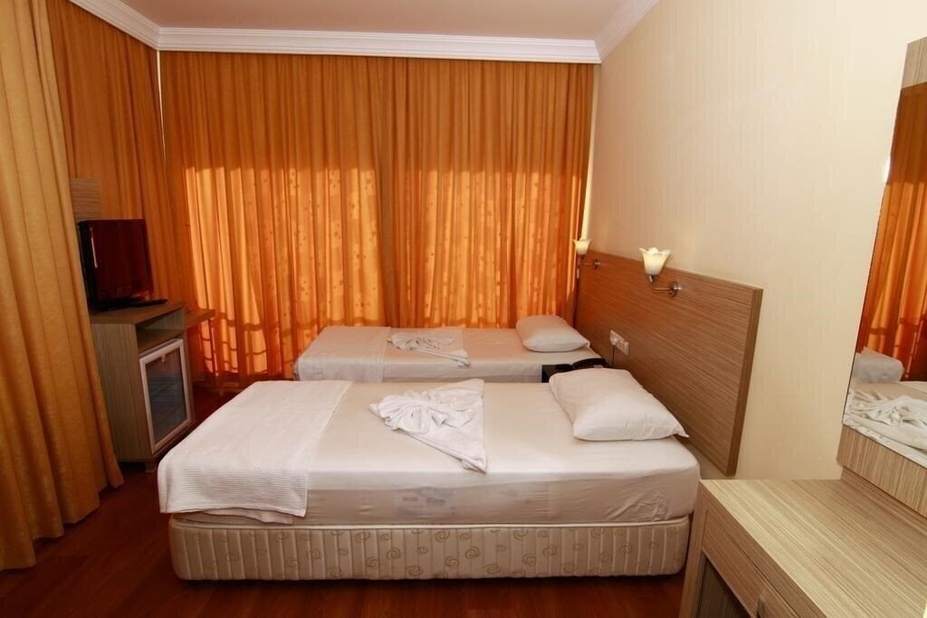 Територія Kleopatra Bavyera Hotel 3*